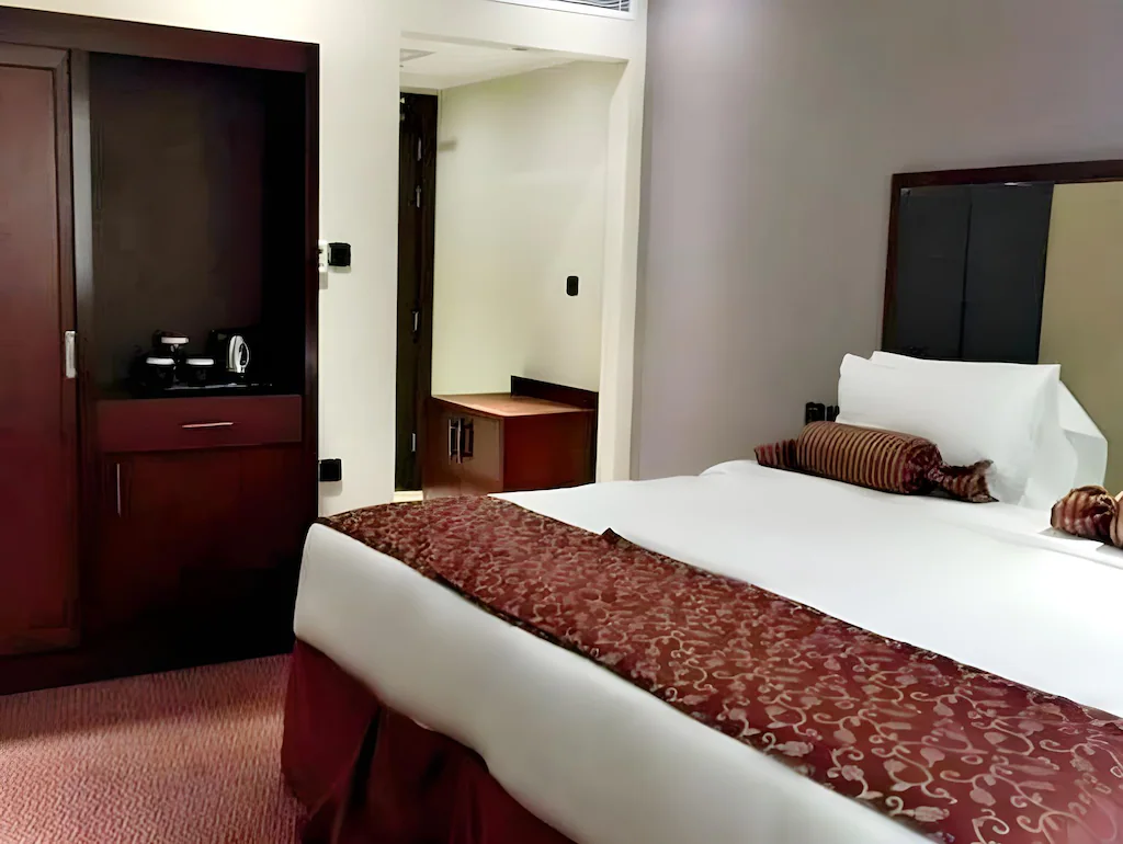 1aaea61b2e75e6de0ccb5923416669bd