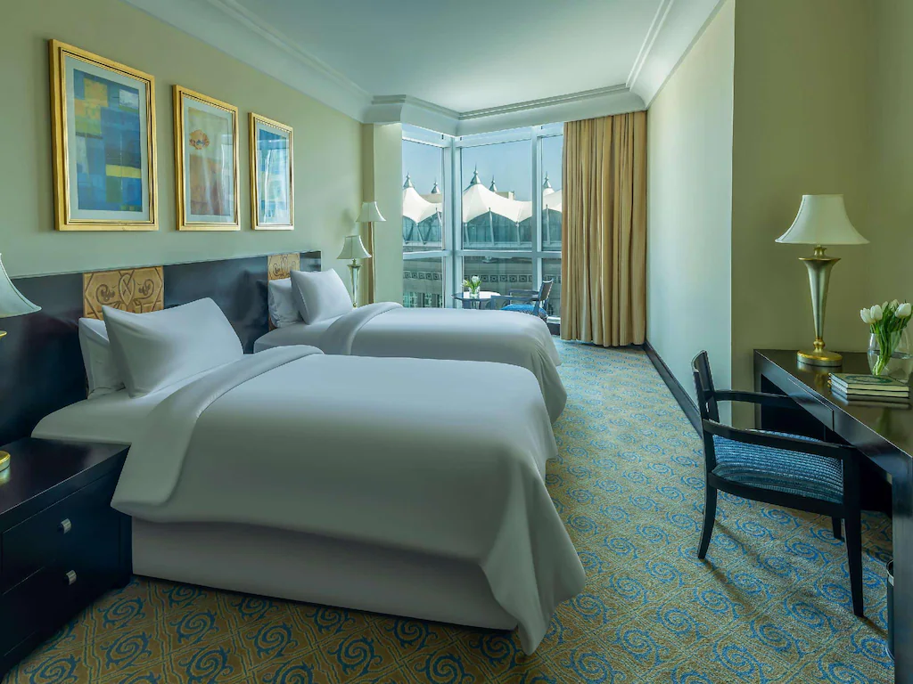 5944549cea3c42fefe703dee5e70f1d6