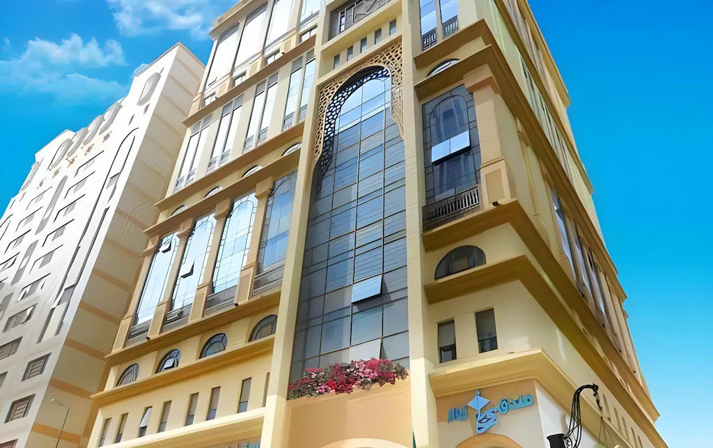 61c44fceedb61e1f33f75237d40e6ced