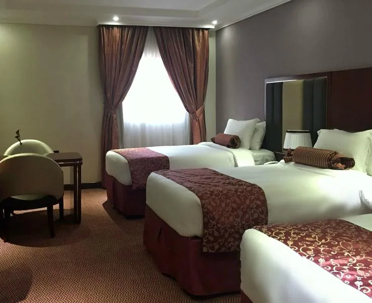 ef06c65776f8744ff174308a5836ed7c